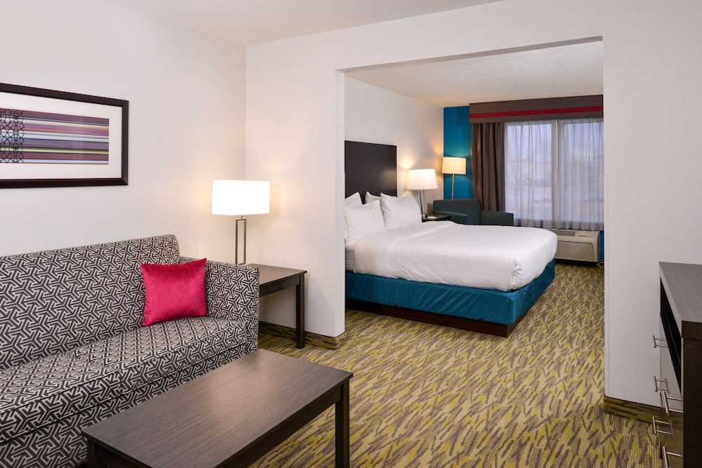 Holiday Inn Express & Suites Omaha West by IHG - photo 10