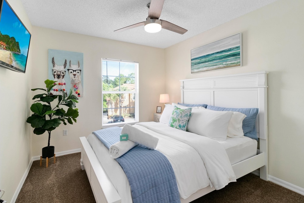Minutes to Disney Boutique 3BR 2.5 Bath Coastal TH - photo 22