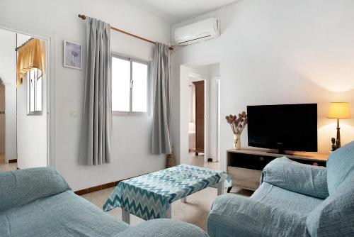 Casa Juani Solo Familias — 4-Star Luxury Hotel in Conil De La Frontera, Spain