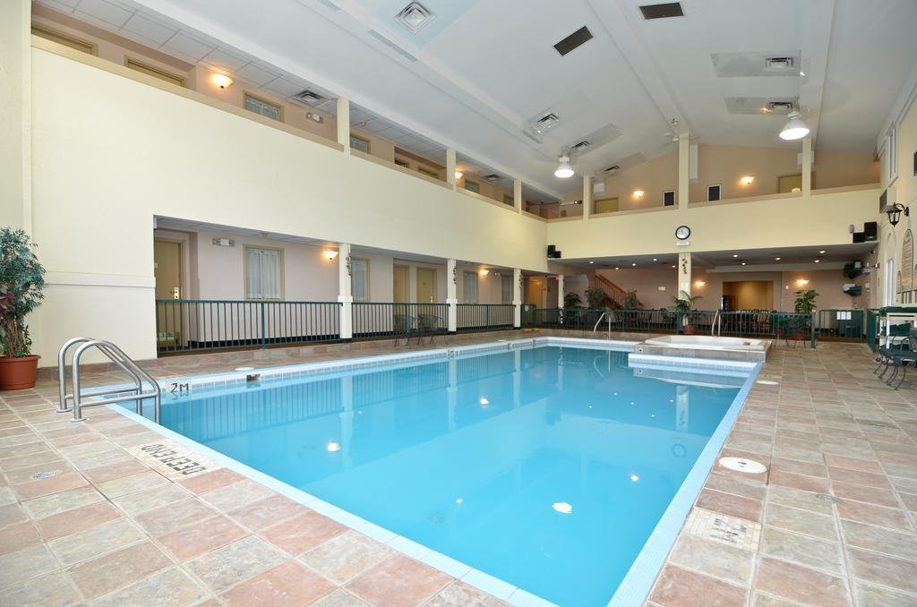 Country Lane Inn And Suites in Swift Current, Canada