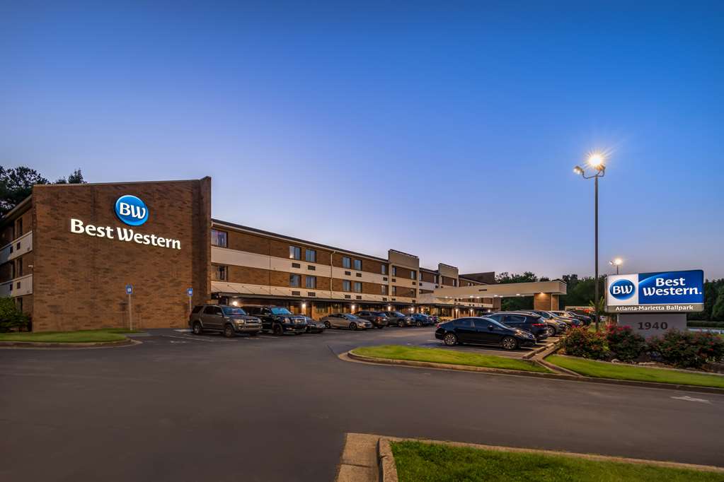 Best Western Atlanta Marietta Ballpark Hotel - photo 2