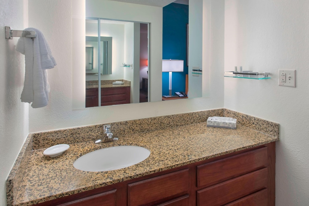 Residence Inn by Marriott Newark Elizabeth Liberty International Airport - photo 11