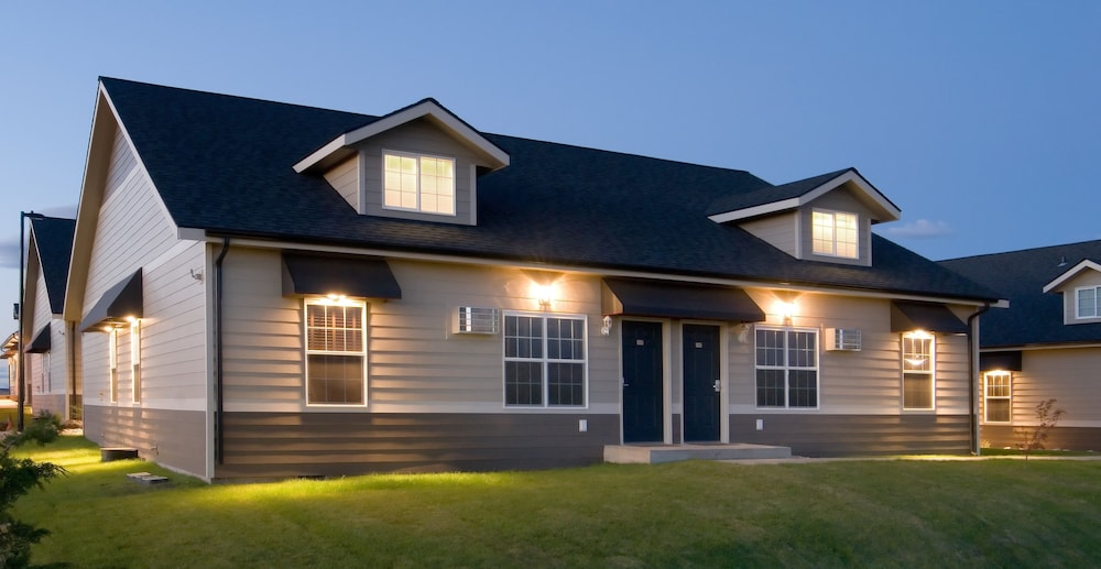 Stratford Suites - photo 20