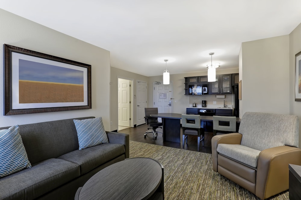 Candlewood Suites Indianapolis South by IHG - photo 14