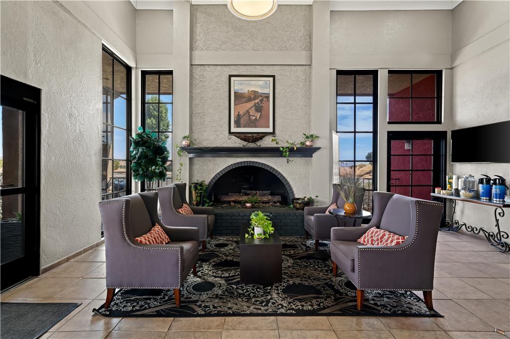 Best Western Desert Villa Inn - photo 4
