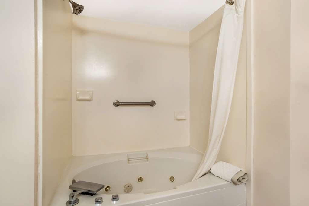 Best Western Oak Manor - photo 21