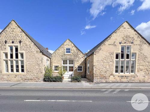 Exceptional Holiday Home 7 in Pickering with Hot Tub — 4-Star Luxury Hotel in Pickering, United Kingdom