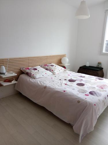 Kambrou En E di - carbon neutral hotel in Plouhinec