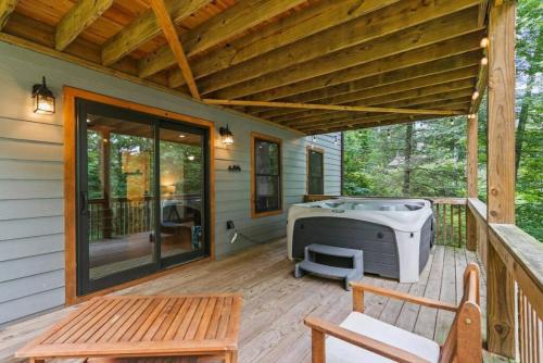 Welcome to Padre’s Mountain Paradise — Blowing Rock — photo 2