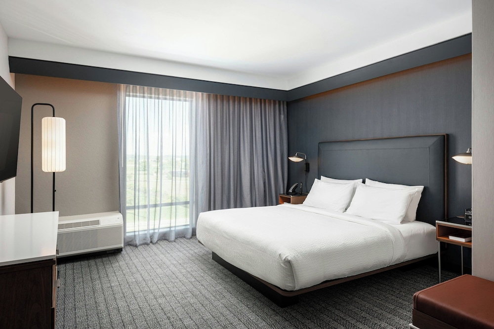 Courtyard by Marriott Cleveland TN - photo 11