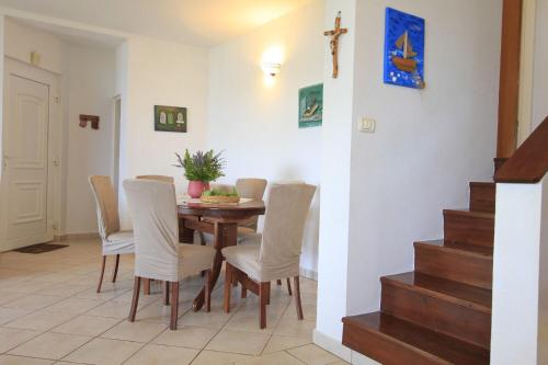 Holiday Home 3559 1 for 6 people in Veli Rat — 4-Star Luxury Hotel in Sali, Croatia