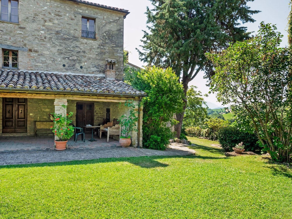 Peaceful Getaway in Frontino — 4-Star Luxury Hotel in Frontino, Italy
