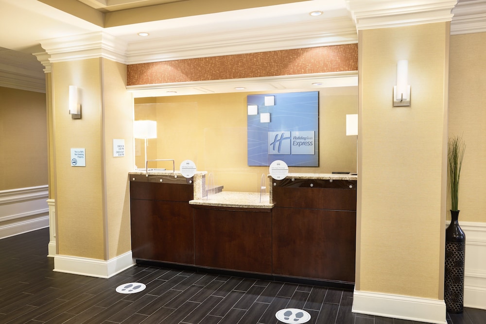 Holiday Inn Express & Suites Alpharetta Windward Parkway by IHG - photo 51