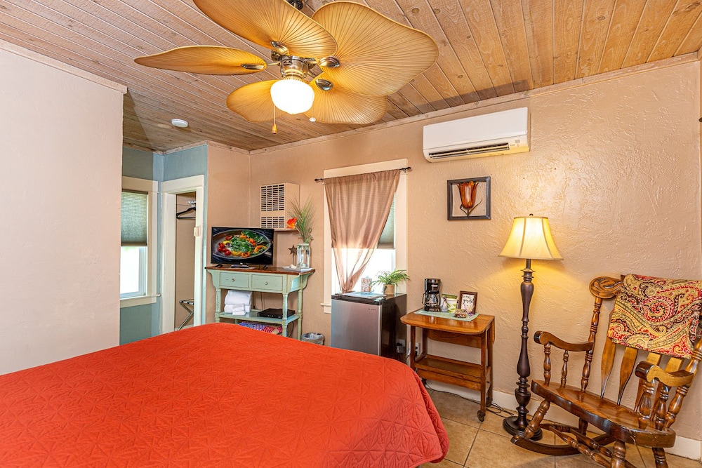 River Rock Inn - photo 4