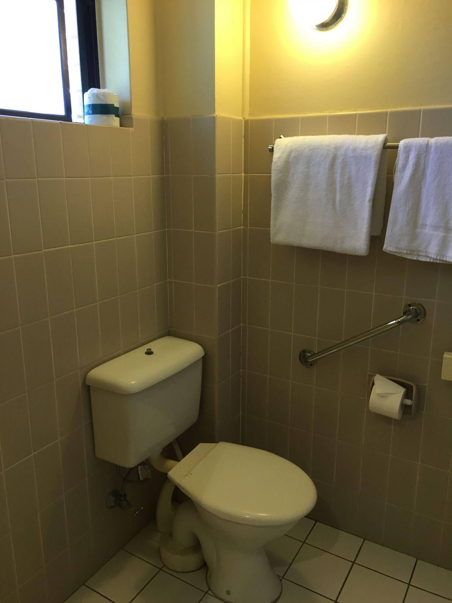 El Lago Waters Tourist Park in The Entrance, Australia