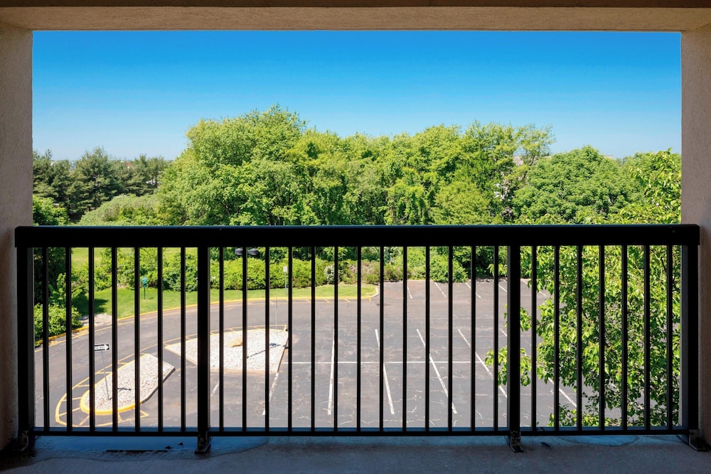 Courtyard by Marriott Cranbury South Brunswick - photo 19