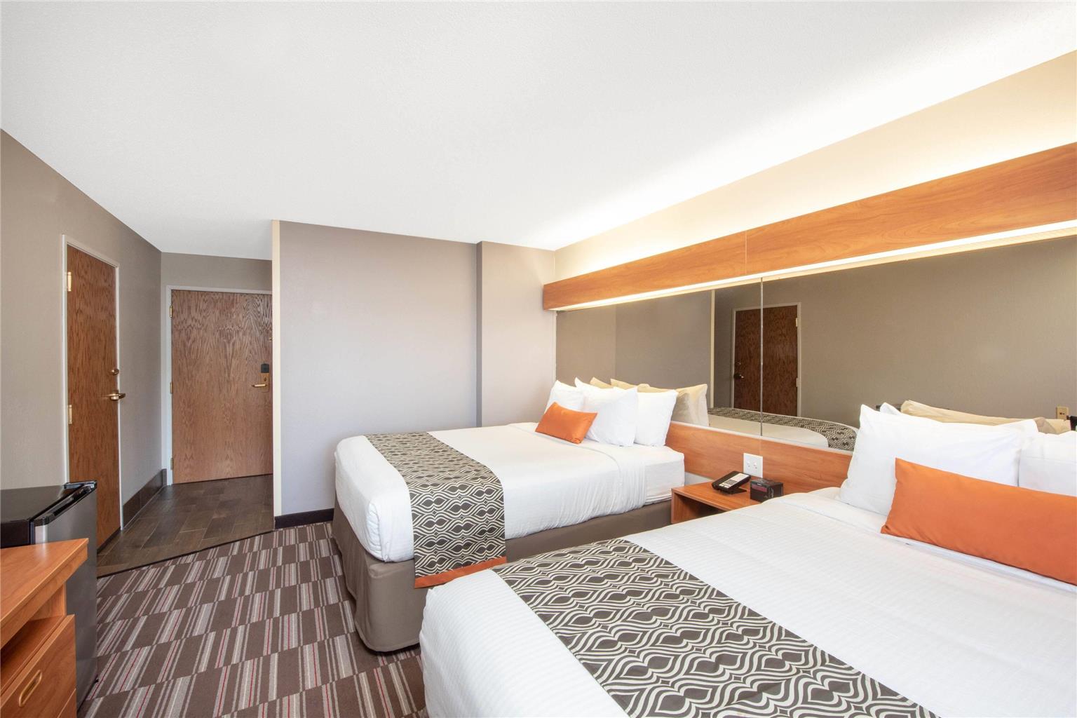 Microtel Inn & Suites by Wyndham Springfield - photo 11