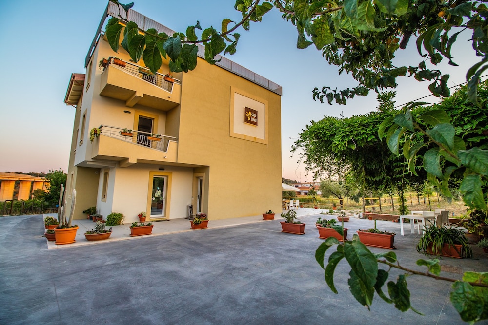 Il Gallo con gli Stivali — 4-Star Luxury Hotel in Termoli, Italy