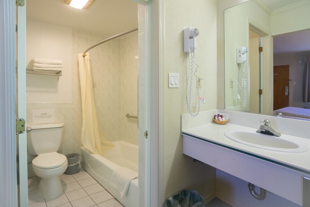 Inn at Golden Gate - photo 28