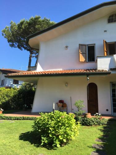 Holiday home Villetta Cinquale — 4-Star Luxury Hotel in Montignoso, Italy