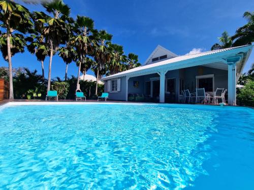 Villa Dali Résidence Aquarelle Sainte Rose — 4-Star Luxury Hotel in Sainte-Rose, Guadeloupe