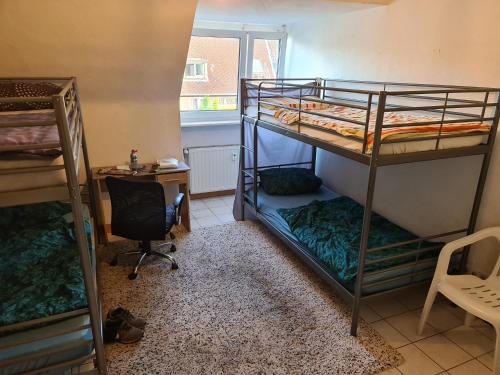 Raum In Ae Max 4 B — Essen