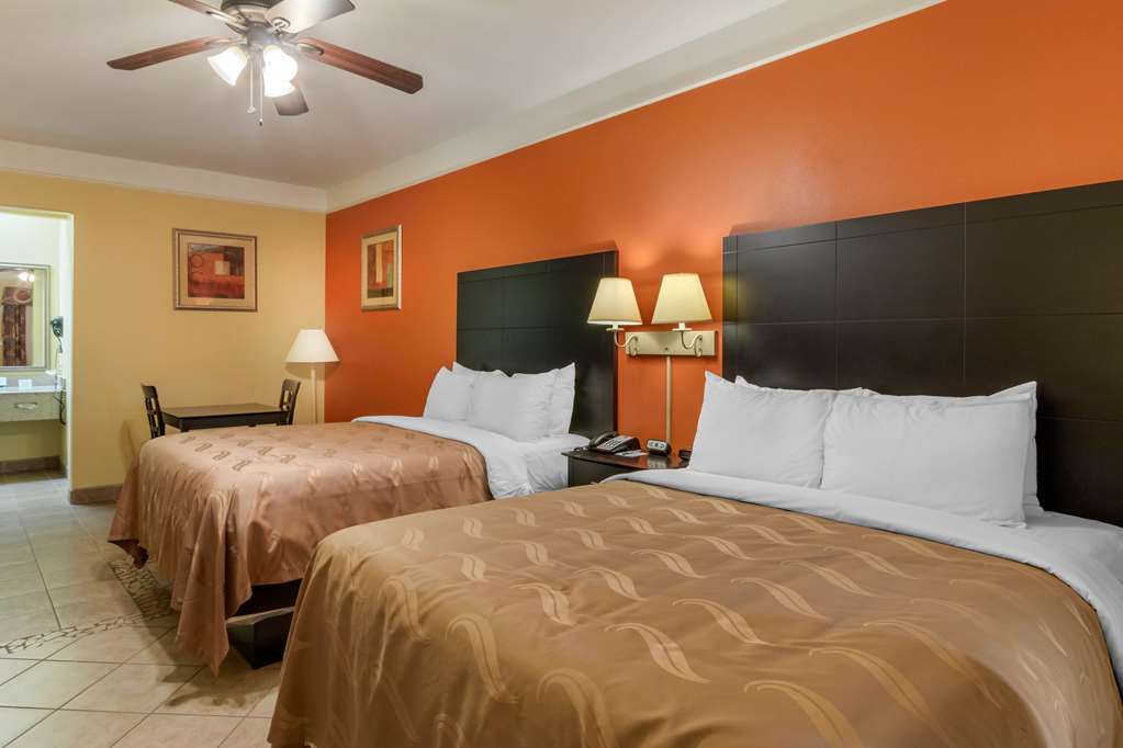 Quality Inn & Suites at The Outlets Mercedes Weslaco - photo 18