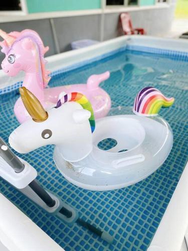 Sunset Place Pool Bbq 1min dr Pusat Ikan Hiasan in Port Dickson, Malaysia