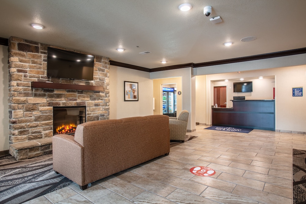 Cobblestone Inn & Suites Pine Bluffs - photo 5