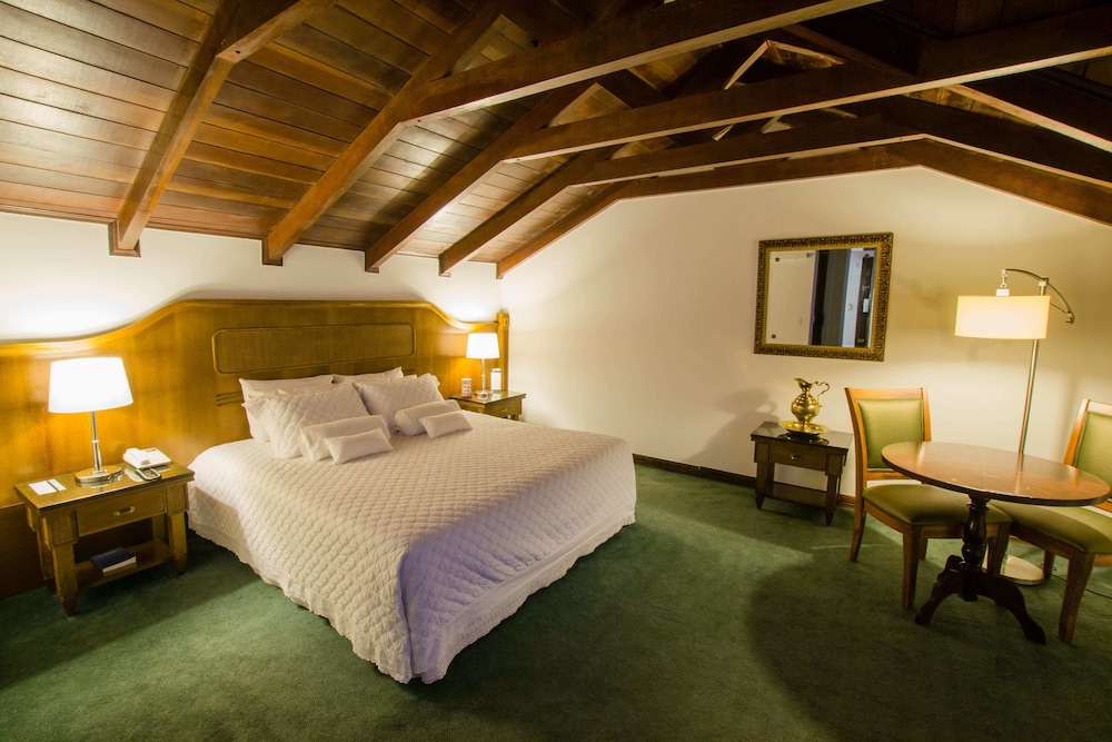 Johnscher by SJ San Juan Curitiba in Curitiba, Brasil