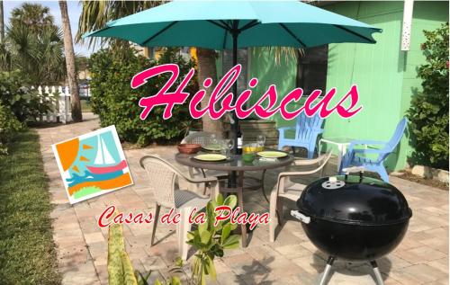 Hibiscus Cottage Downtown and Steps to the Beach — 4-Star Luxury Hotel in Flagler Beach, United States