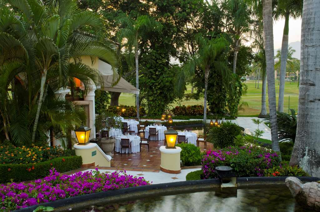 EMILIANO RESTAURANT Casa Velas Velas Resorts