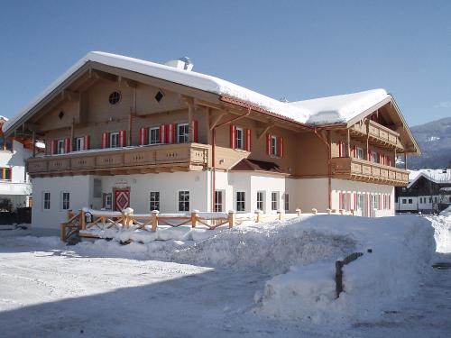Apartment Hofresidenz 2 by Interhome — 4-Star Luxury Hotel in Altenmarkt Im Pongau, Austria