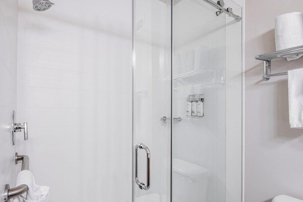 Holiday Inn Express Hotel & Suites Henderson by IHG - photo 5