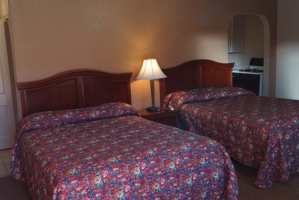 White Mountain Motel - photo 6