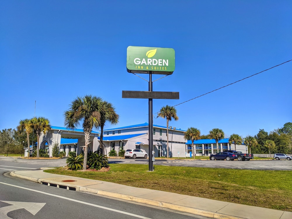Garden Inn & Suites — hotel in Pensacola