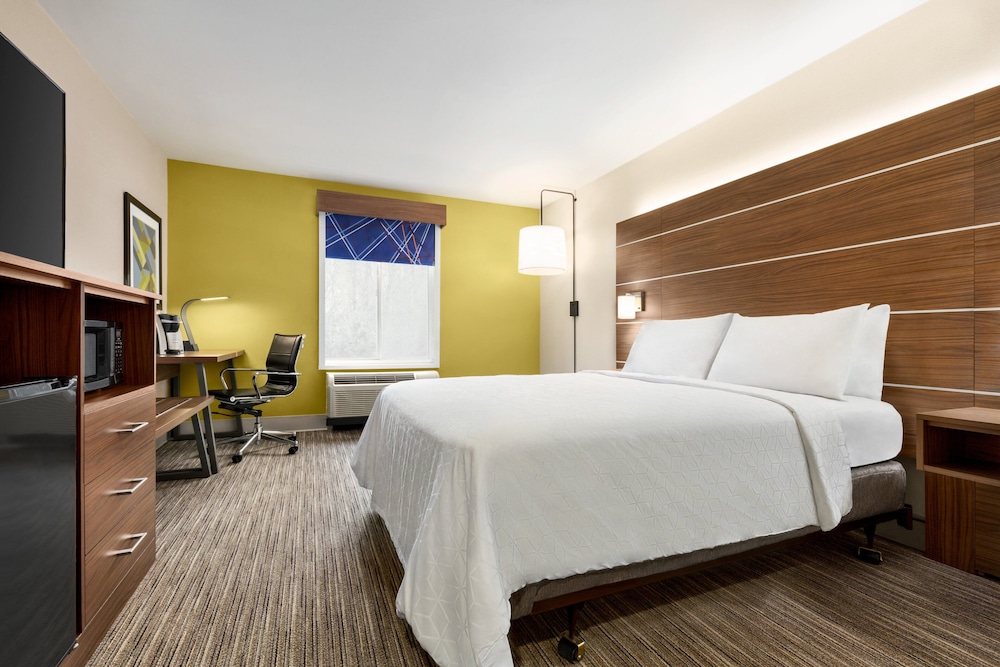 Holiday Inn Express & Suites Philadelphia Mt. Laurel by IHG - photo 16
