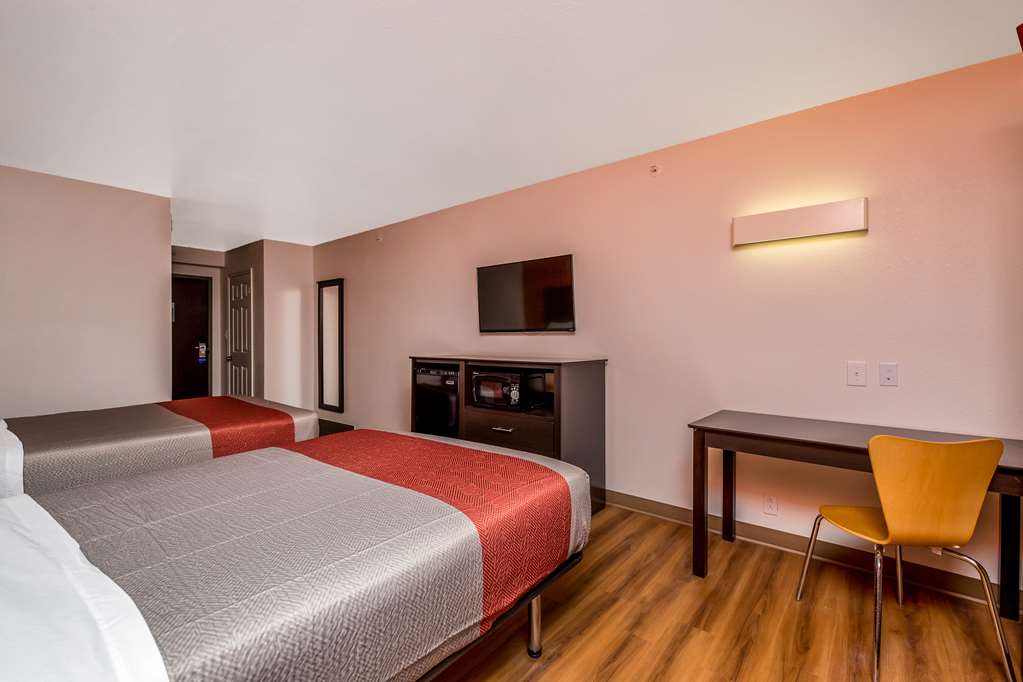 Motel 6 Peoria IL - photo 16