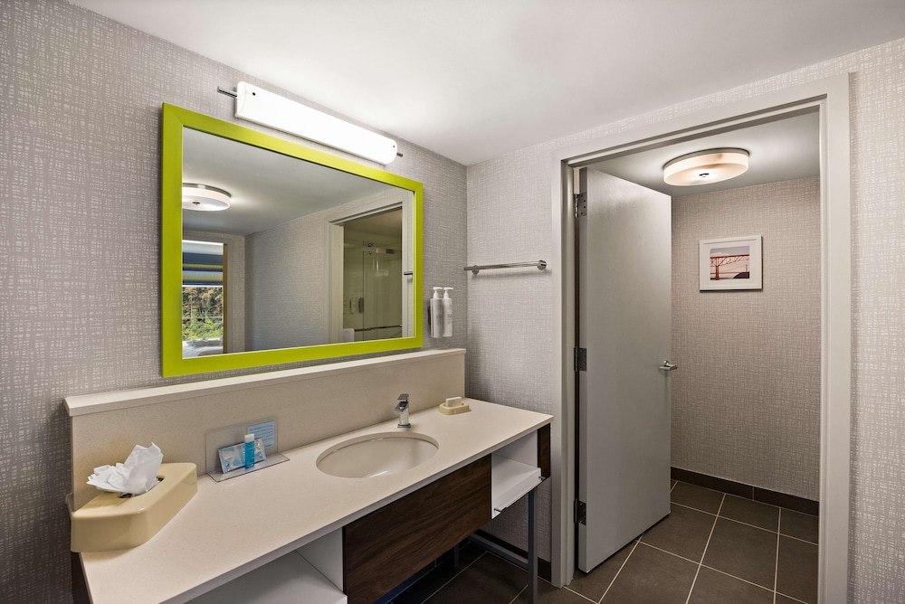 Hampton Inn & Suites Poughkeepsie - photo 31