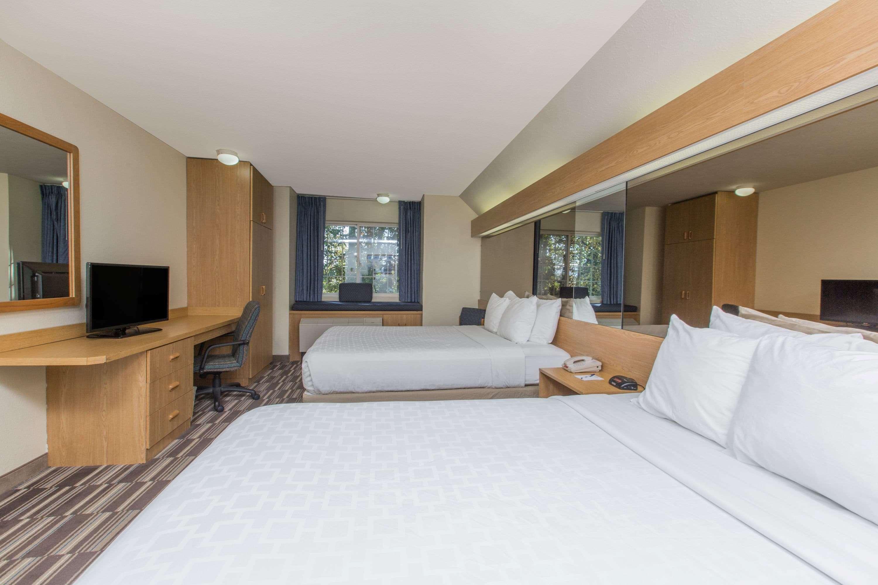 Baymont Inn & Suites by Wyndham Anchorage Airport - photo 6