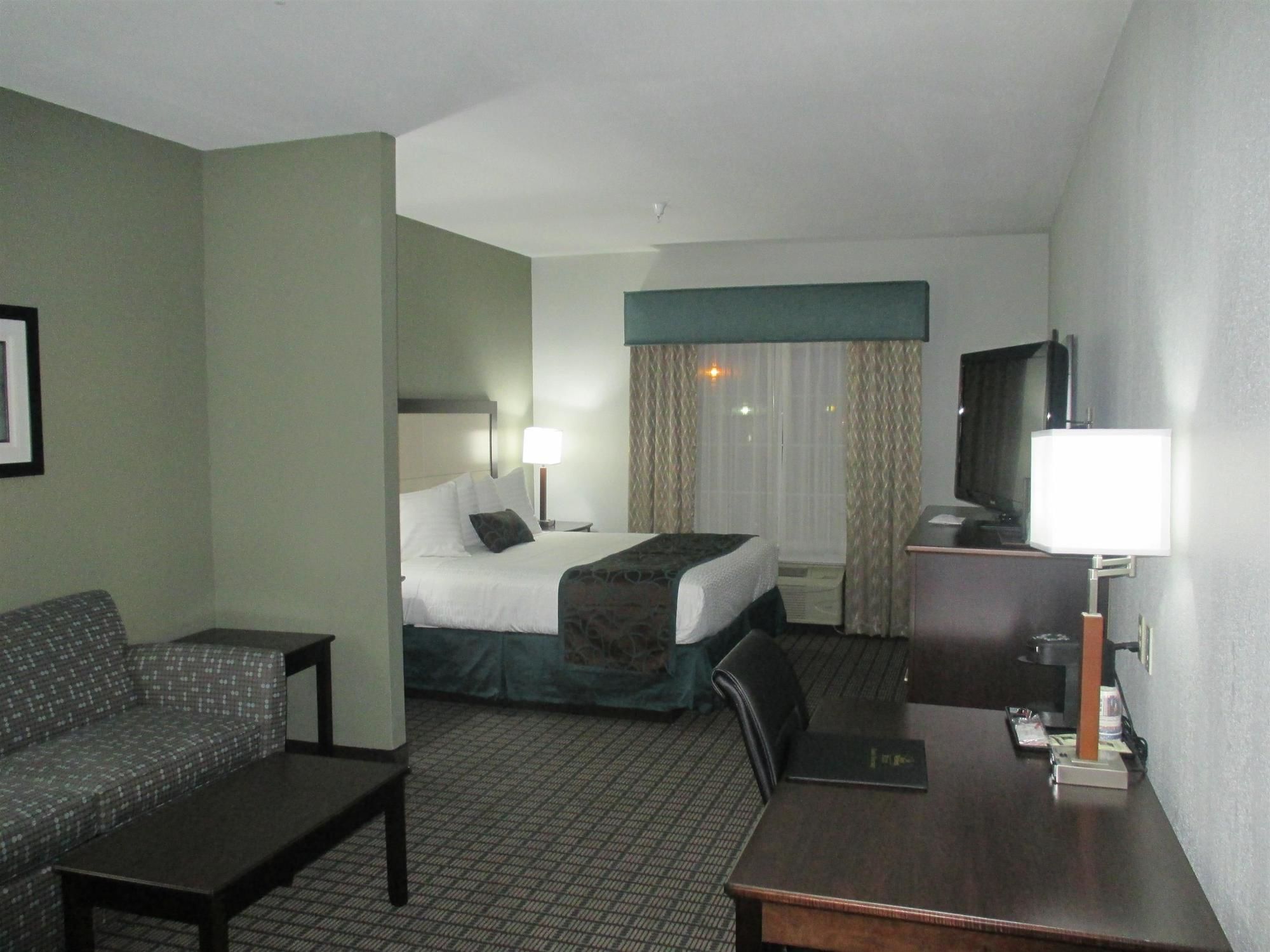 Best Western Plus Magee Inn And Suites — Magee