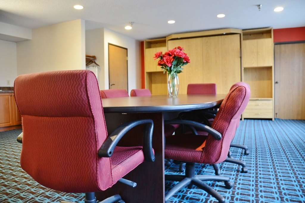 Country Hearth Inn & Suites Kenton - photo 33