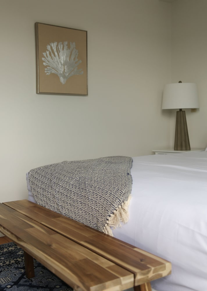 The Sea Breeze Inn - photo 9