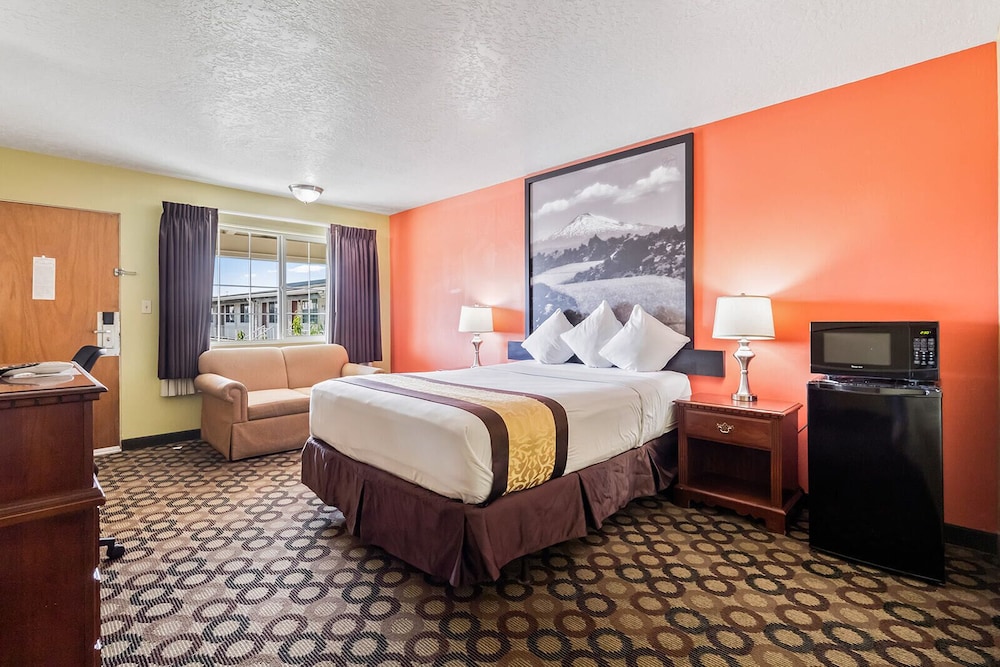 Super 8 by Wyndham Ontario - photo 14
