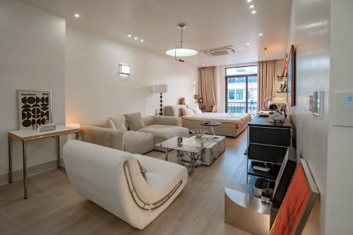 Do Studio Homestay Anatta 11 — 4-Star Luxury Hotel in Ha Long, Vietnam