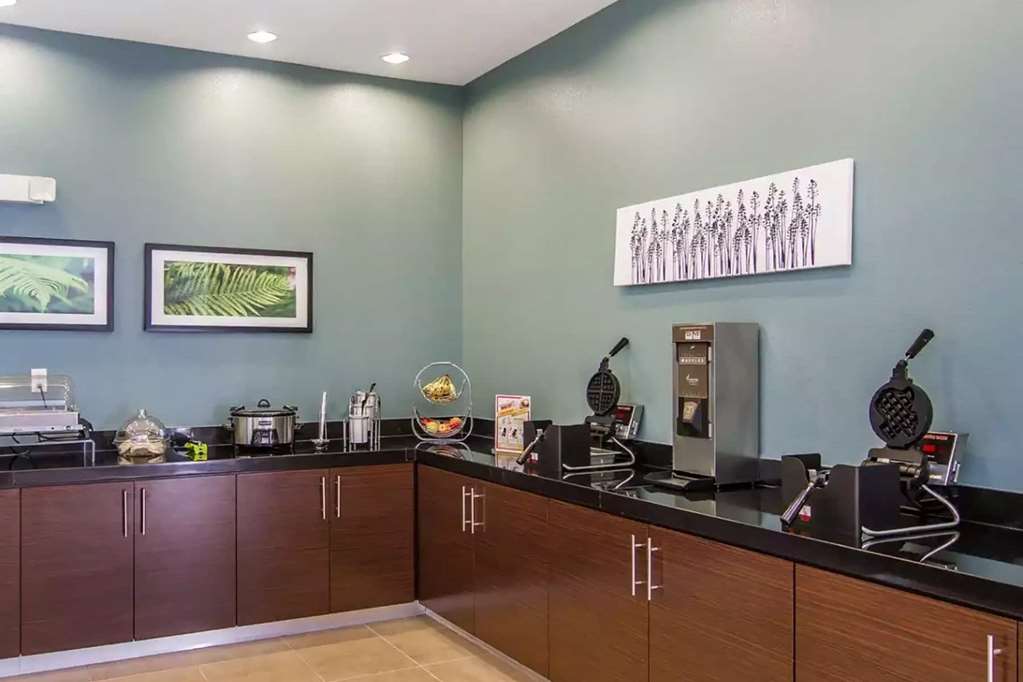 Wingate by Wyndham Longview North - photo 14