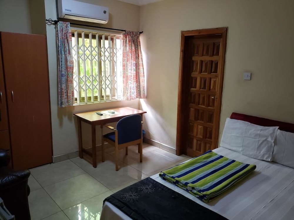 Nabegyi Hotel — Accra — photo 4