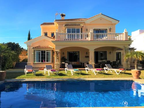 Villa Majestic — 4-Star Luxury Hotel in Manilva, Spain