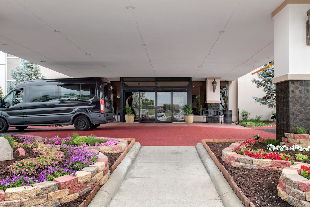 Quality Inn Airport Indiana - featured photo