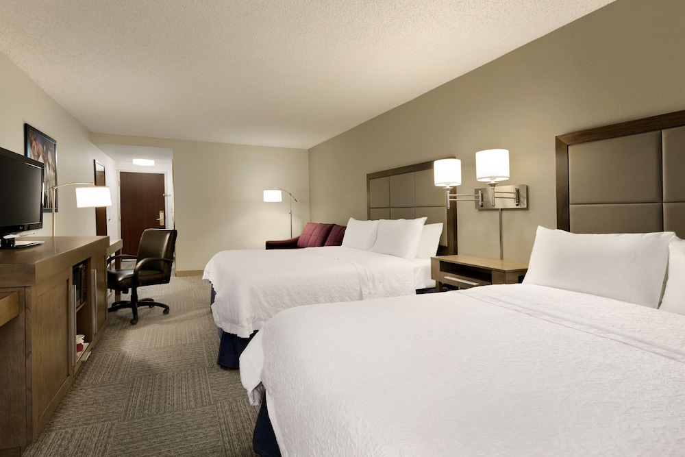 Hampton Inn & Suites Hershey - photo 16